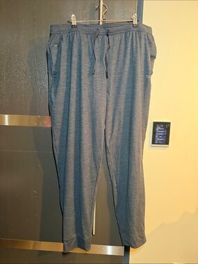 Men's Heather Gray Drawstring Joggers